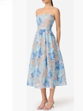 ELLIAT Leonie Strapless Cocktail Dress In Blue Floral Midi Dress Sz M Medium NWT